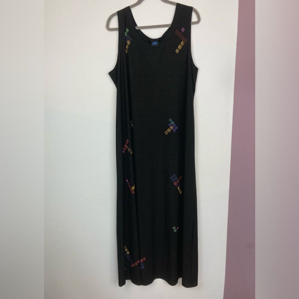 JG’s Mad Lab maxi dress w/ bright geometric artistic accents runs big💐